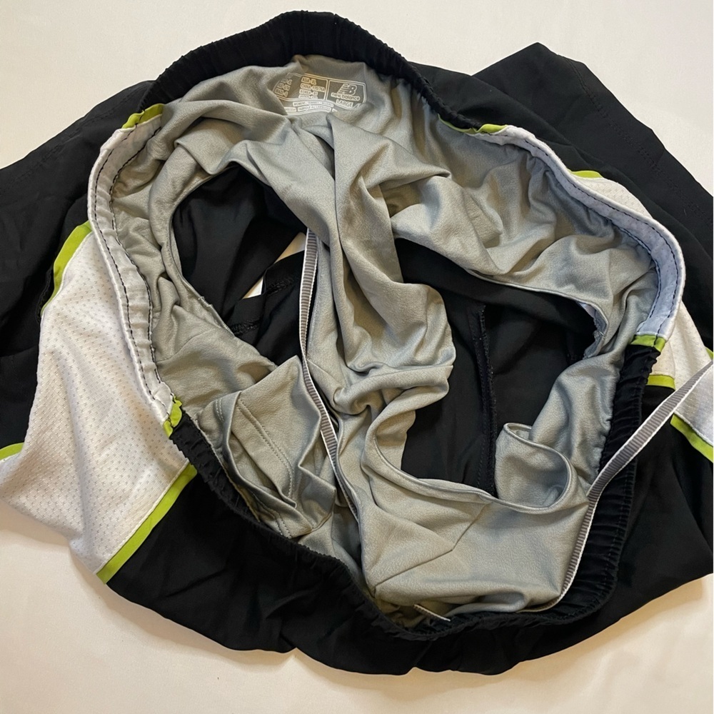 New Balance size large black athletic shorts - Picture 4 of 5